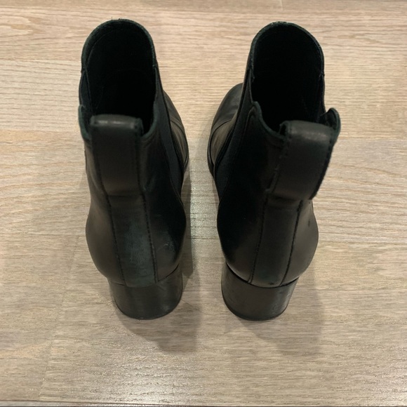 Rag & Bone Black Leather Chelsea Booties - Picture 4 of 5